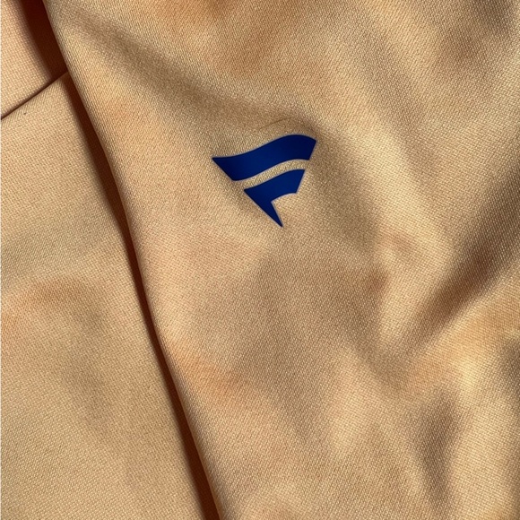 NWOT FANATICS NASHVILLE PREDATORS YELLOW/BLUE FULL LENGTH ZIP UP HOODIE SMALL - Picture 9 of 11